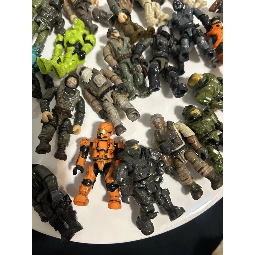 Mega Blocks Construx Halo Big Lot 26 Figures USED/PRE-OWNED Rare VTG Mini Figure